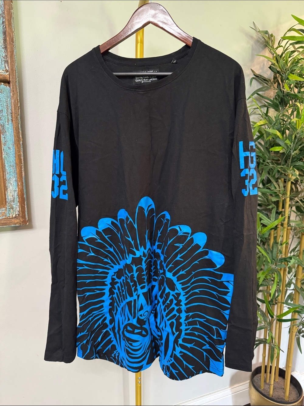Hustle Gang Black Long-Sleeve Tee with Blue Headdress Graphic EUC 3XL